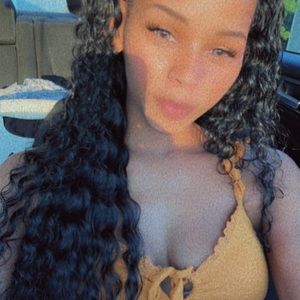 Meet your Posher, Bre